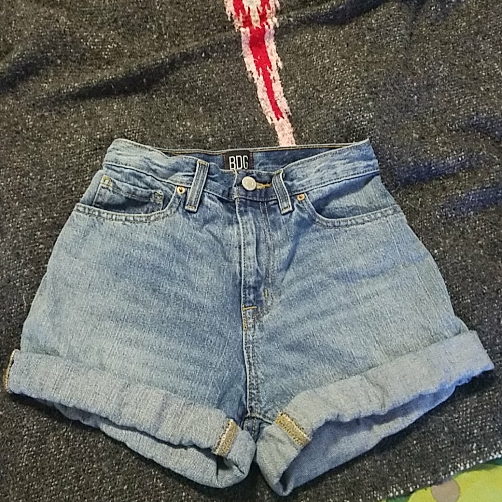 Mom high rise shorts BDG